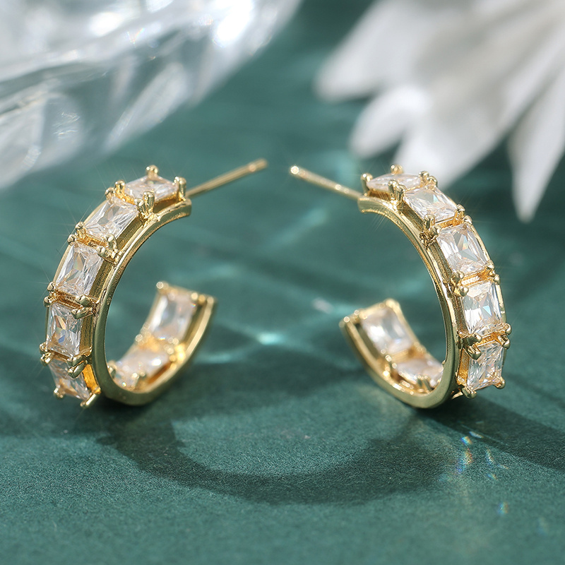 1 Pair Women's Brightfly C-Shaped Ear Clips for Weddings